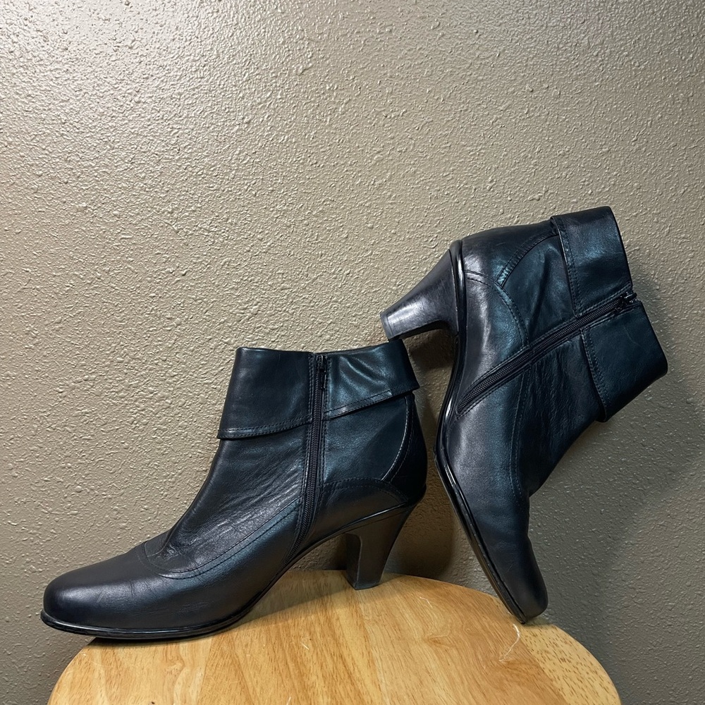 Söfft Cuffed Black Zip Up Leather Heel Ankle Boots Booties Women’s 11